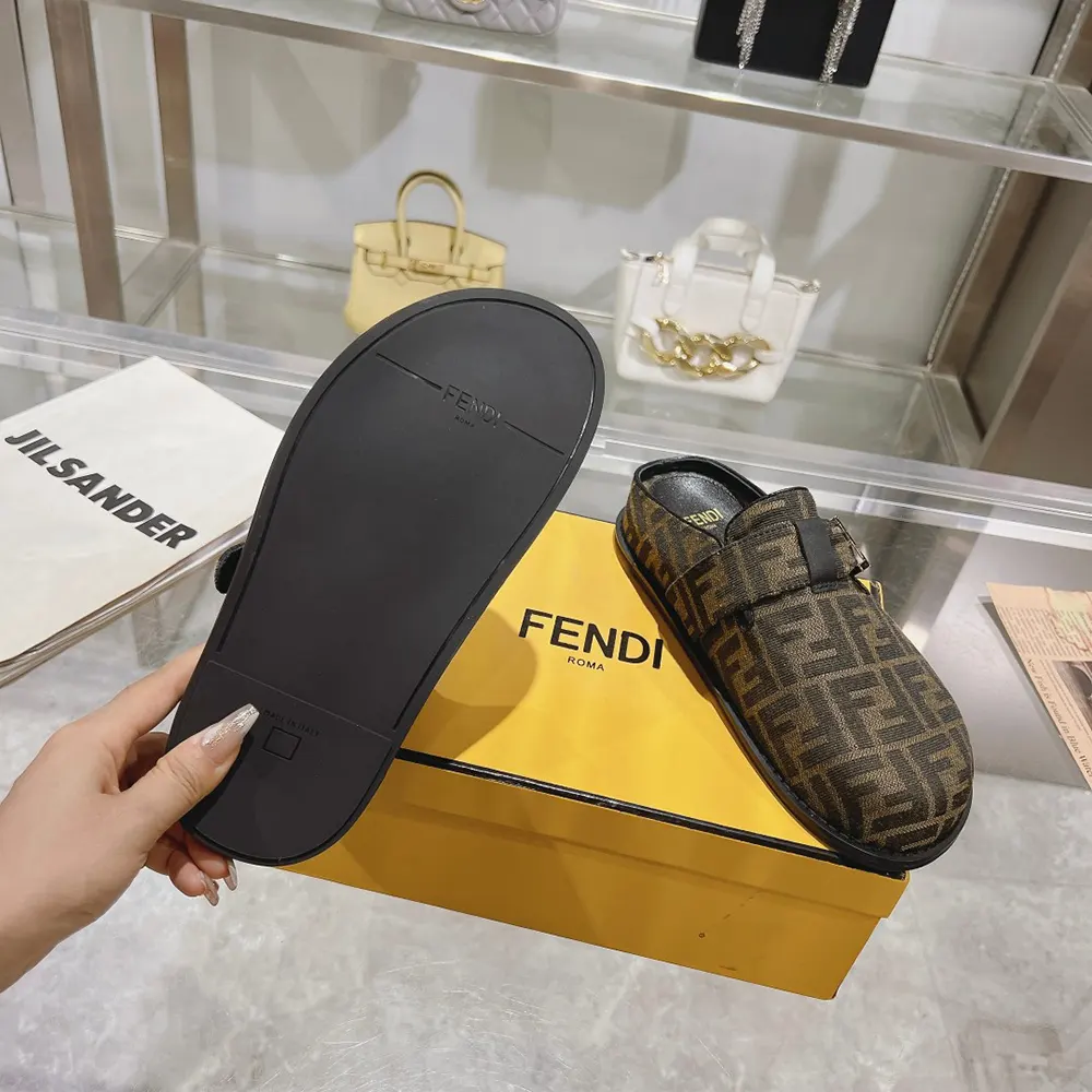 Fendi Unisex Feel Brown Fabric Sabots - image 10