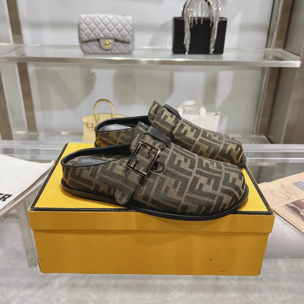 Fendi Unisex Feel Brown Fabric Sabots - image 4