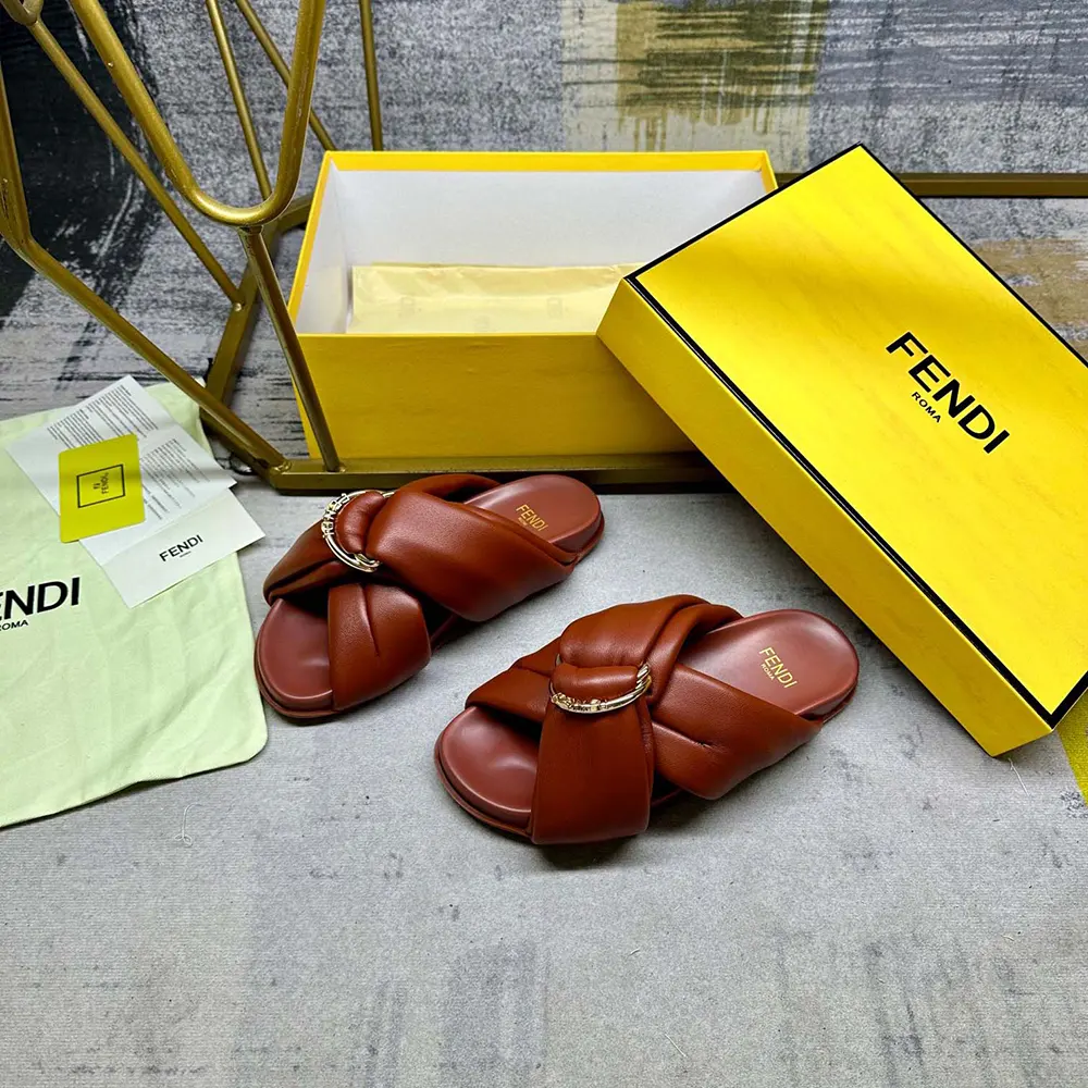 Fendi Women Feel Sienna Leather Slides - image 7
