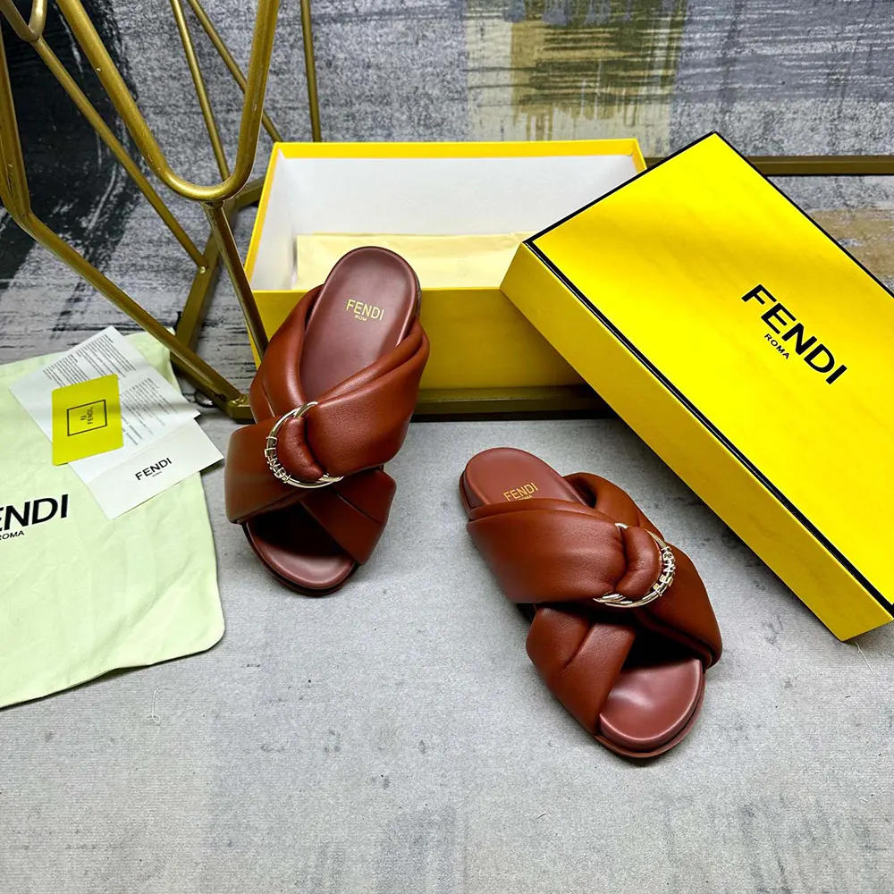 Fendi Women Feel Sienna Leather Slides - image 5