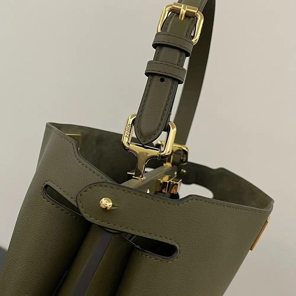 Fendi Women Peekaboo Soft Medium Green Leather Bag - image 6
