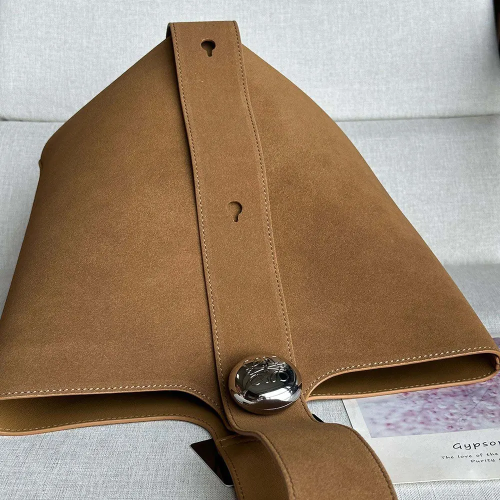 Loewe Unisex Large Pebble Bucket Bag in Suede Calfskin-BANBBBHX01 - image 6