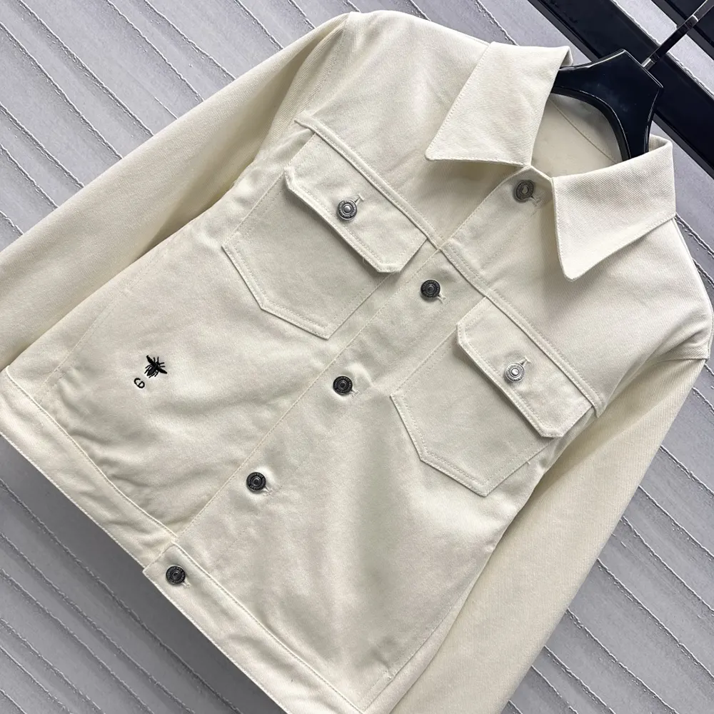 Dior Men Dioramour Jacket White Cotton Denim with Multicolor Cœur des Curiosités Motif - image 4