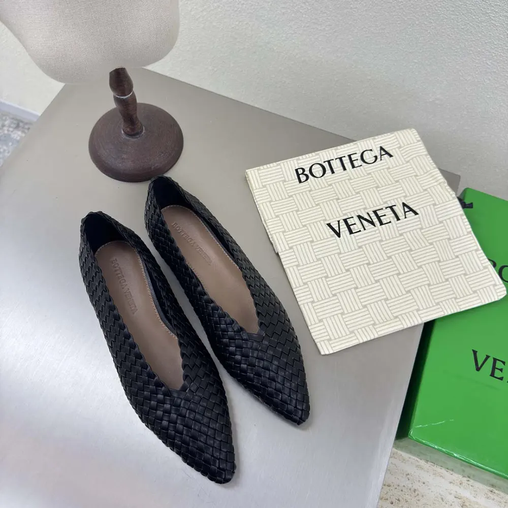Close-up detail of woven padded intreccio leather on Sofia Ballerina black shoe