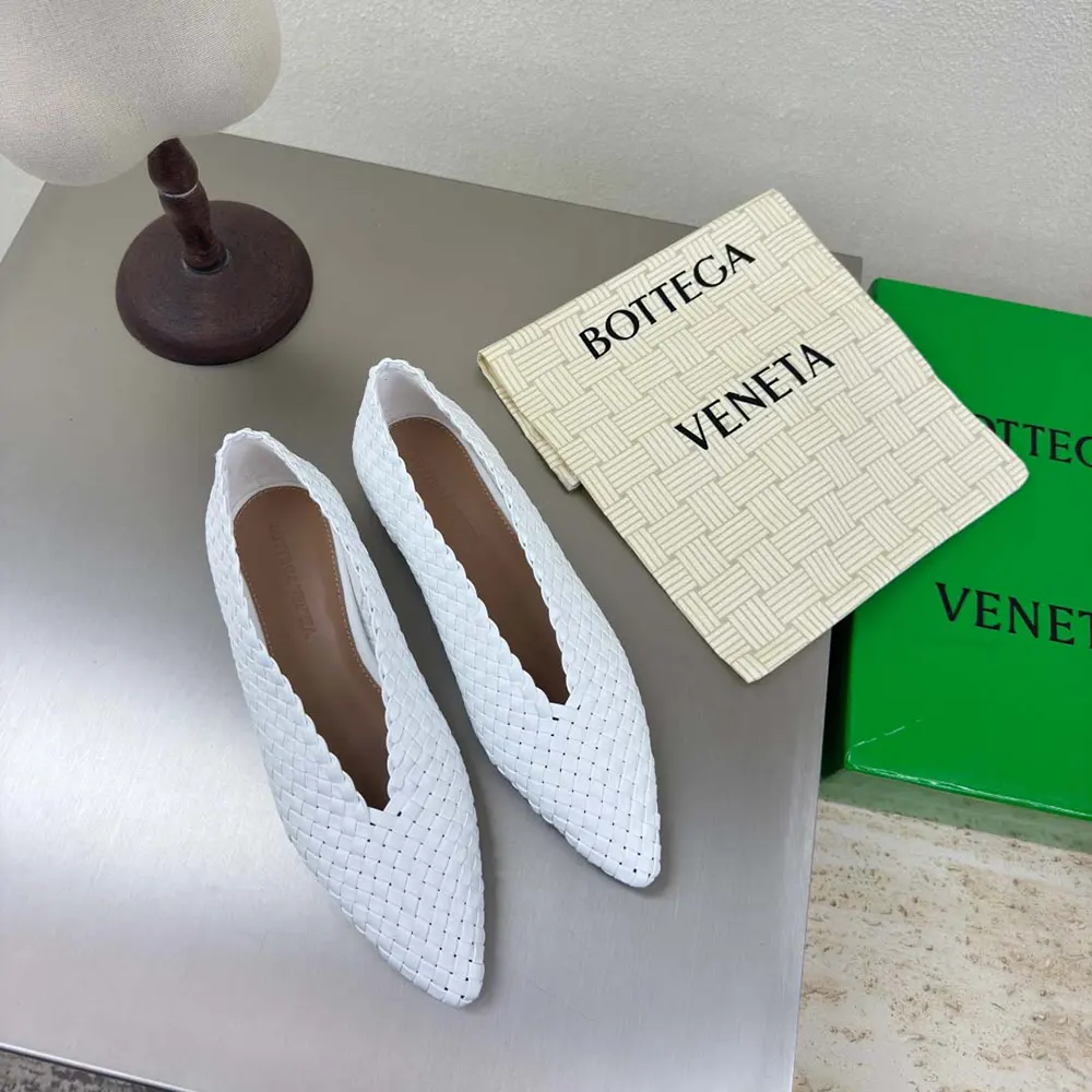 Close-up on padded intreccio woven leather detail, Bottega Veneta Sofia Ballerina
