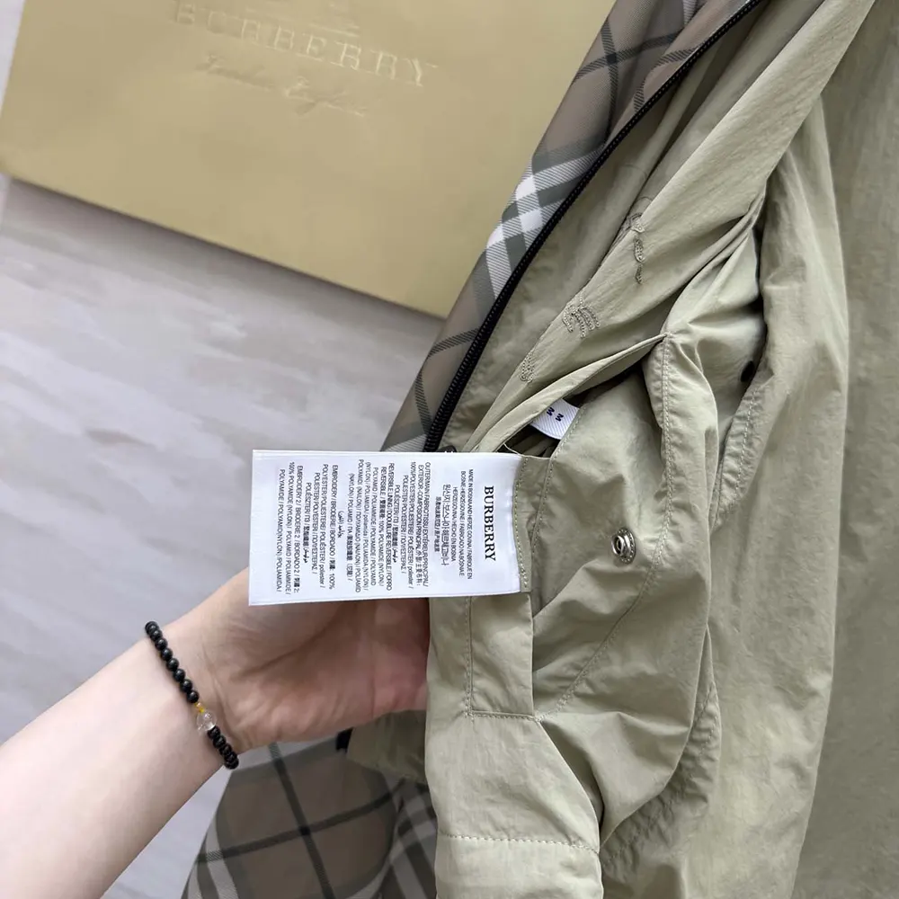 Burberry Women Cropped Reversible Check Hooded Jacket - image 8