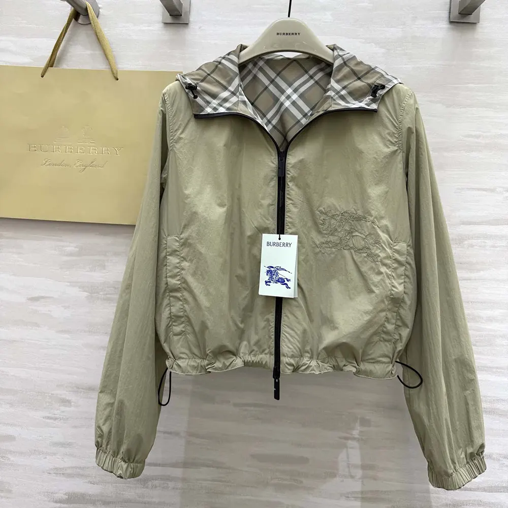 Burberry Women Cropped Reversible Check Hooded Jacket - image 5