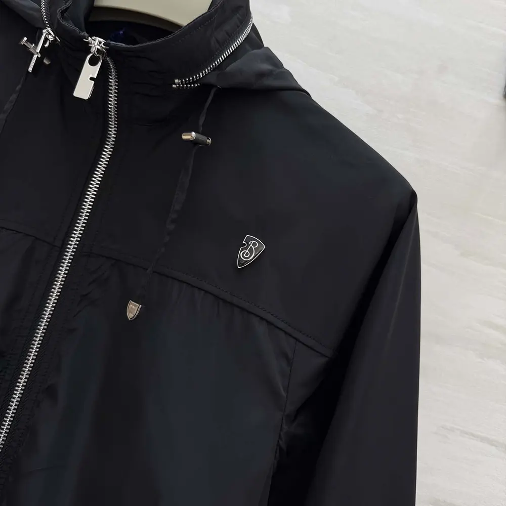 Burberry Men Knight Stamp Nylon Jacket-Black - image 7