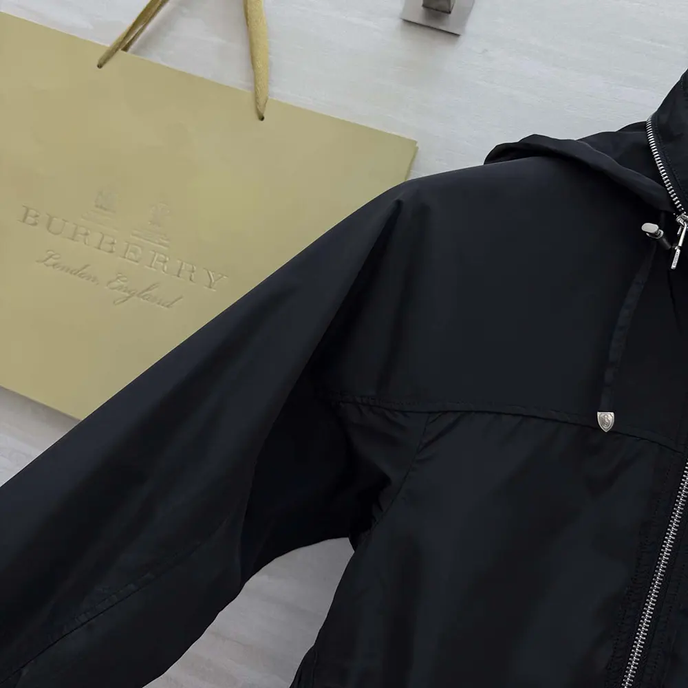 Burberry Men Knight Stamp Nylon Jacket-Black - image 8