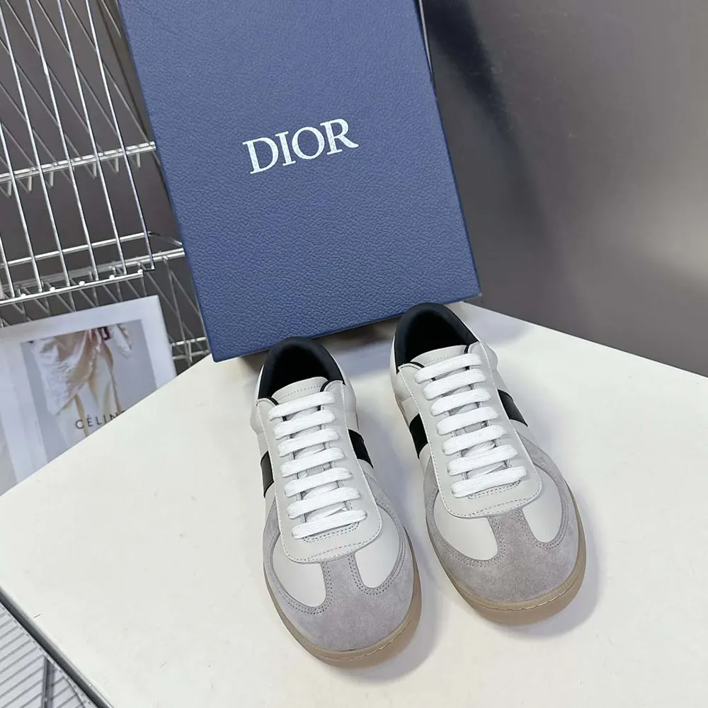 Close-up on gray suede detail of Dior Men B01 Matchpoint Sneaker