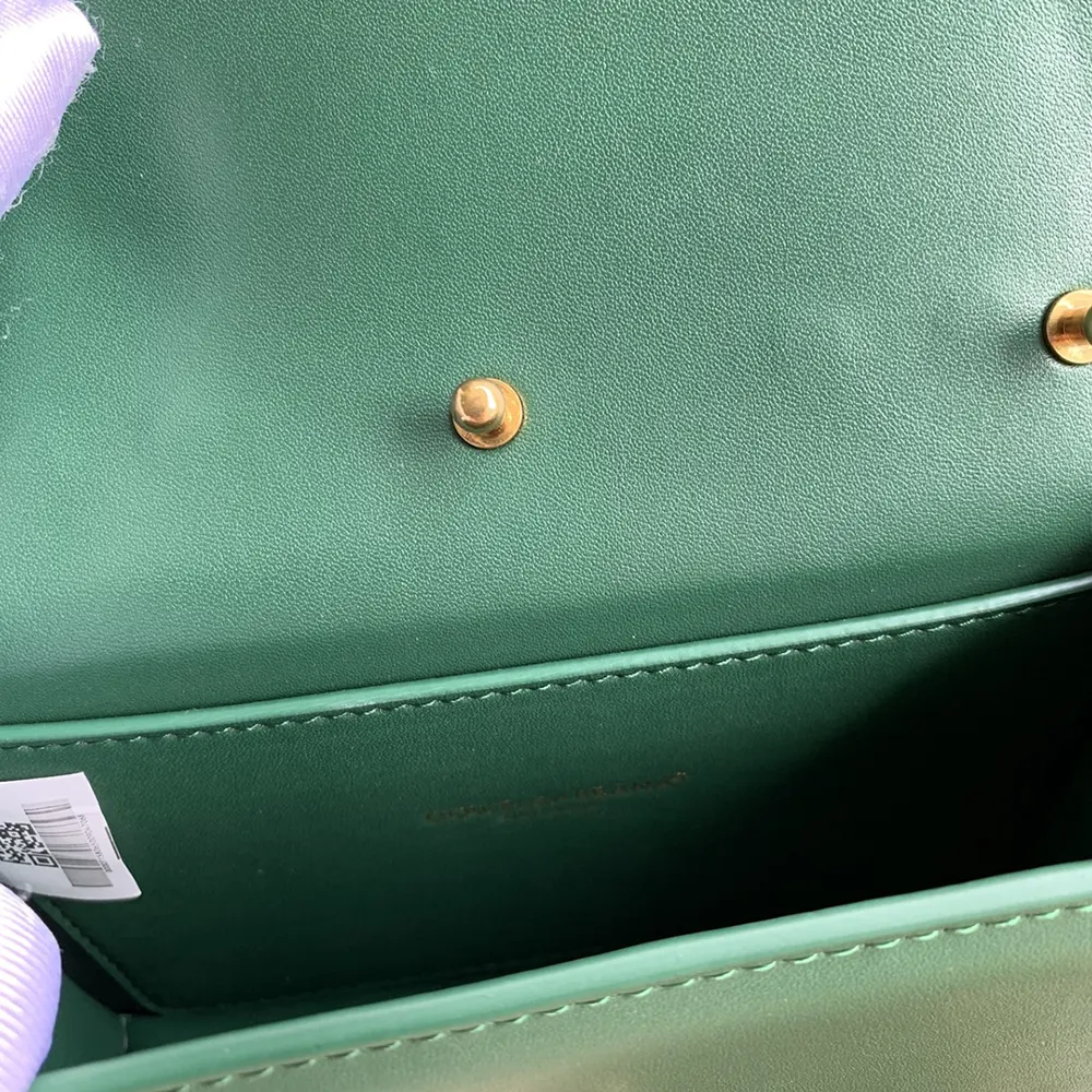 Dolce Gabbana D&G Women Medium Smooth Calfskin Devotion Bag-Green - image 10