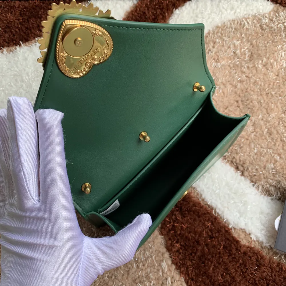 Dolce Gabbana D&G Women Medium Smooth Calfskin Devotion Bag-Green - image 8