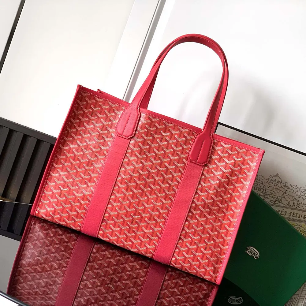 Close-up of gold-tone hardware on Goyard Women Villette Tote Bag PM-Pink