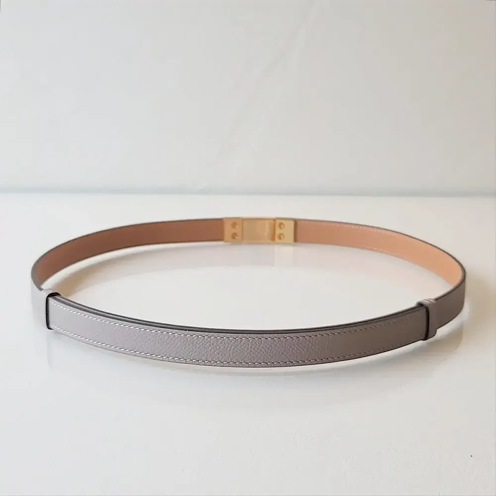 Side angle showing slim silhouette of Hermes Unisex Collier De Chain Bellt