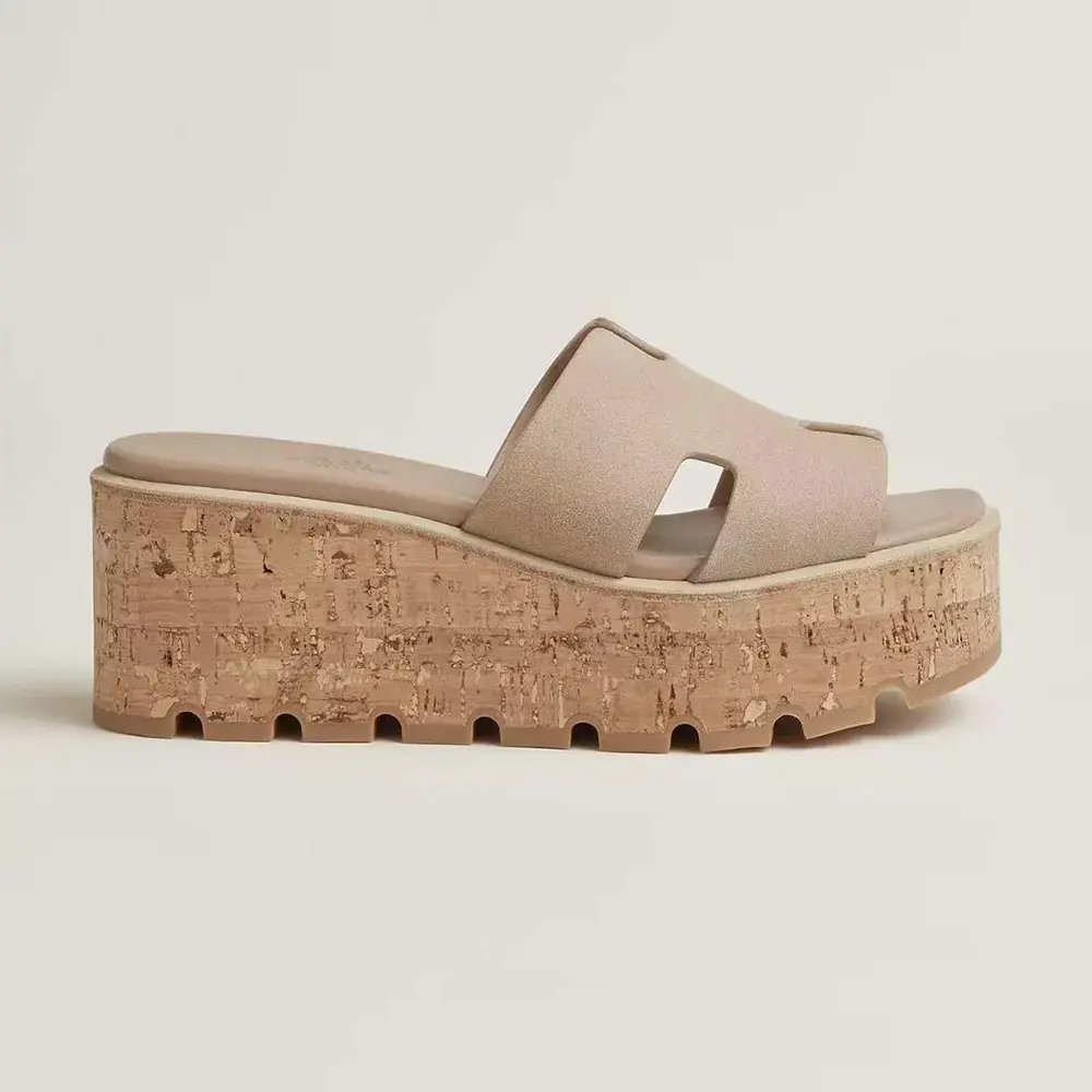 Side view of Hermes Women Eze 30 Sandal-Natural showing open toe