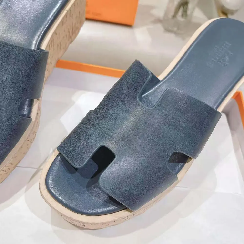 Hermes Women Eze 30 Sandal-Navy - image 9