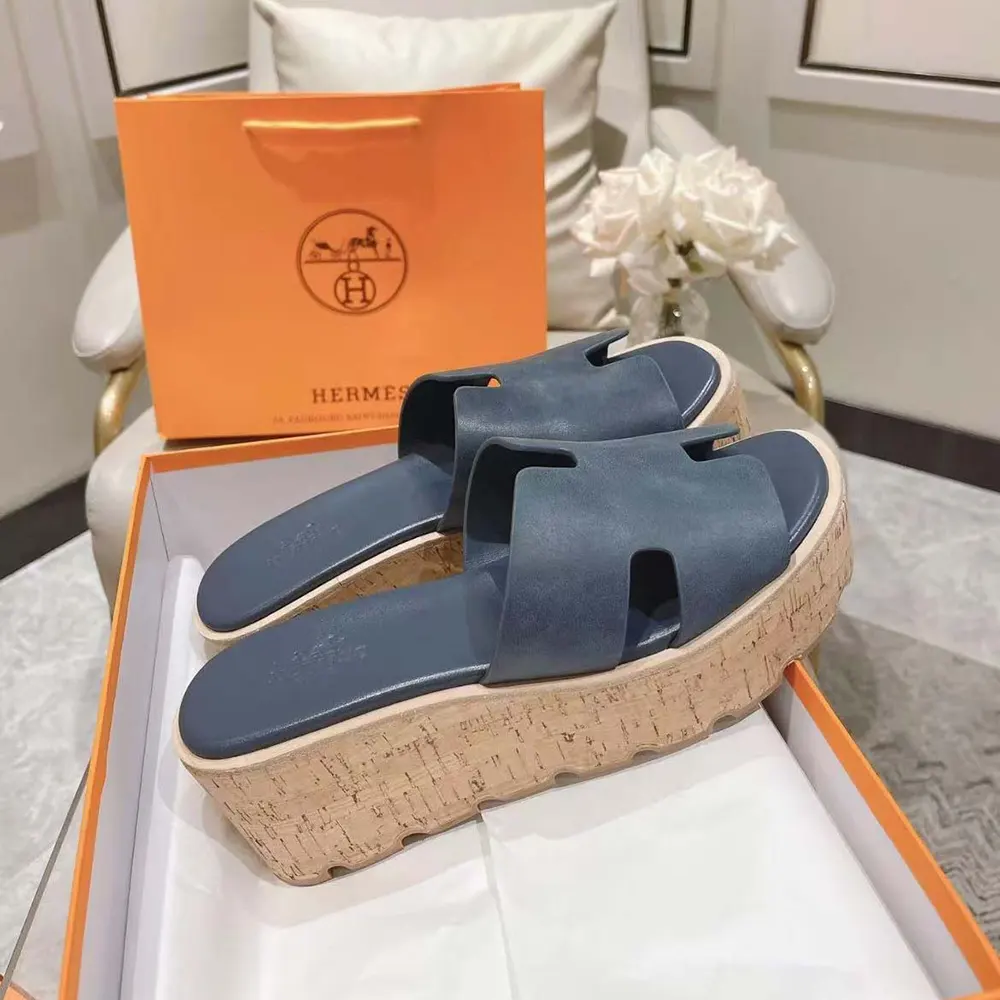 Hermes Women Eze 30 Sandal-Navy - image 7