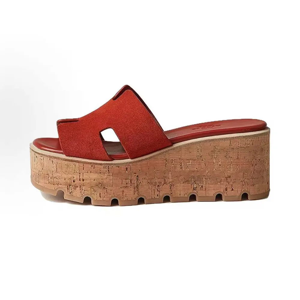 Side view of Hermes Women Eze 30 Sandal-Red showing silhouette