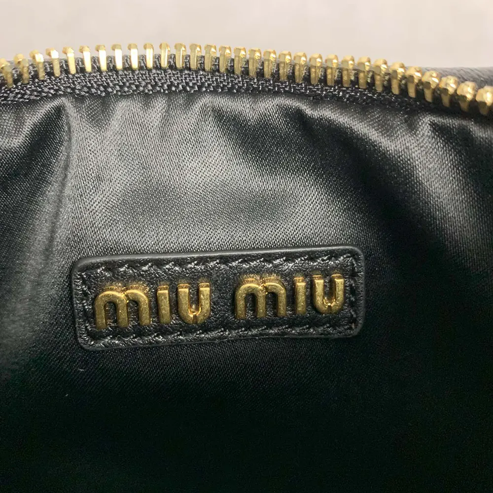 Miu Miu Women Wander Matelassé Nappa Leather Hobo Bag-Black - image 9