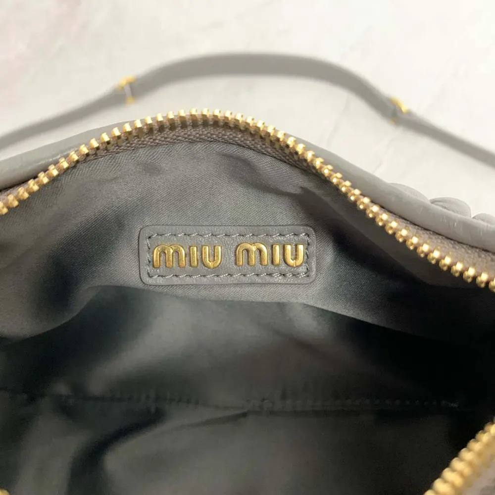 Miu Miu Women Wander matelassé nappa leather bag-Gray/White - image 10