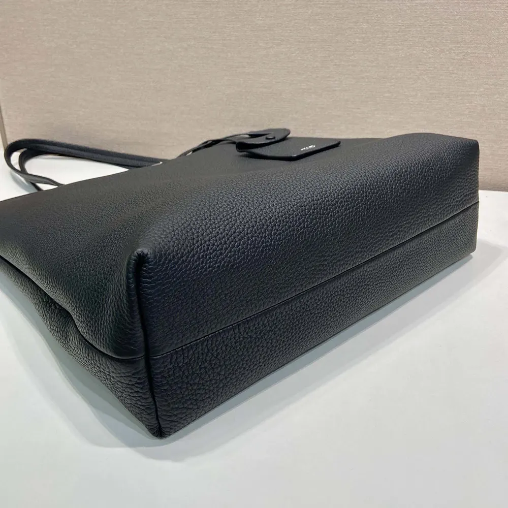 Prada Unisex Leather Tote-Black - image 7