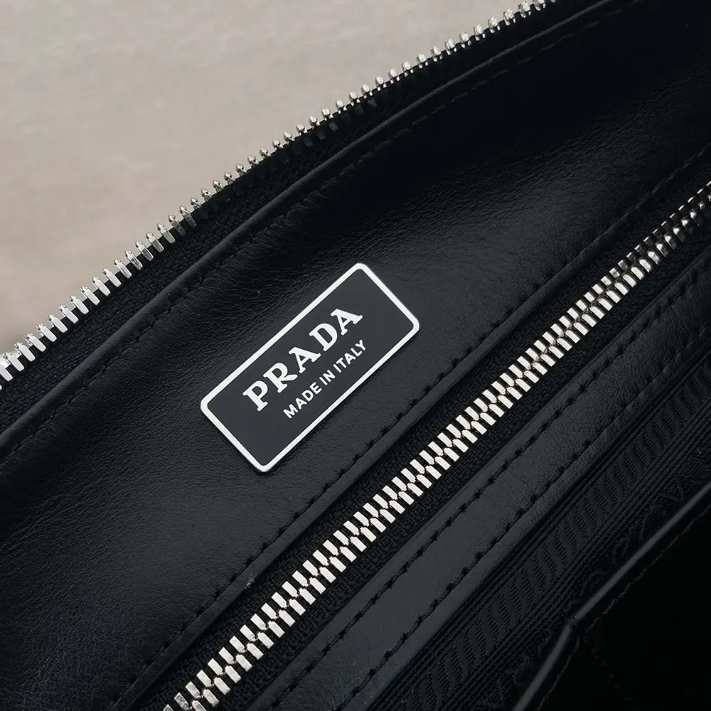 Prada Unisex Medium Leather Shoulder Bag-Black - image 8