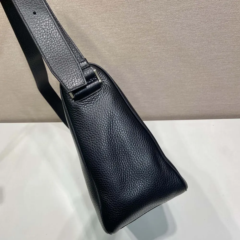 Prada Unisex Medium Leather Shoulder Bag-Black - image 7