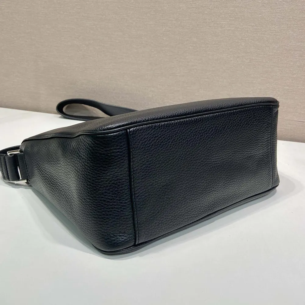 Prada Unisex Medium Leather Shoulder Bag-Black - image 6