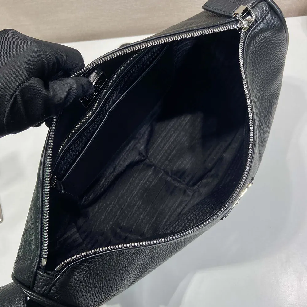 Prada Unisex Medium Leather Shoulder Bag-Black - image 9