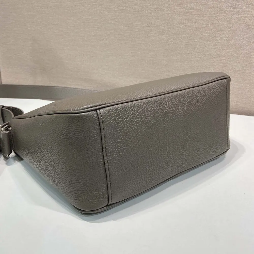 Prada Unisex Medium Leather Shoulder Bag-Gray - image 5