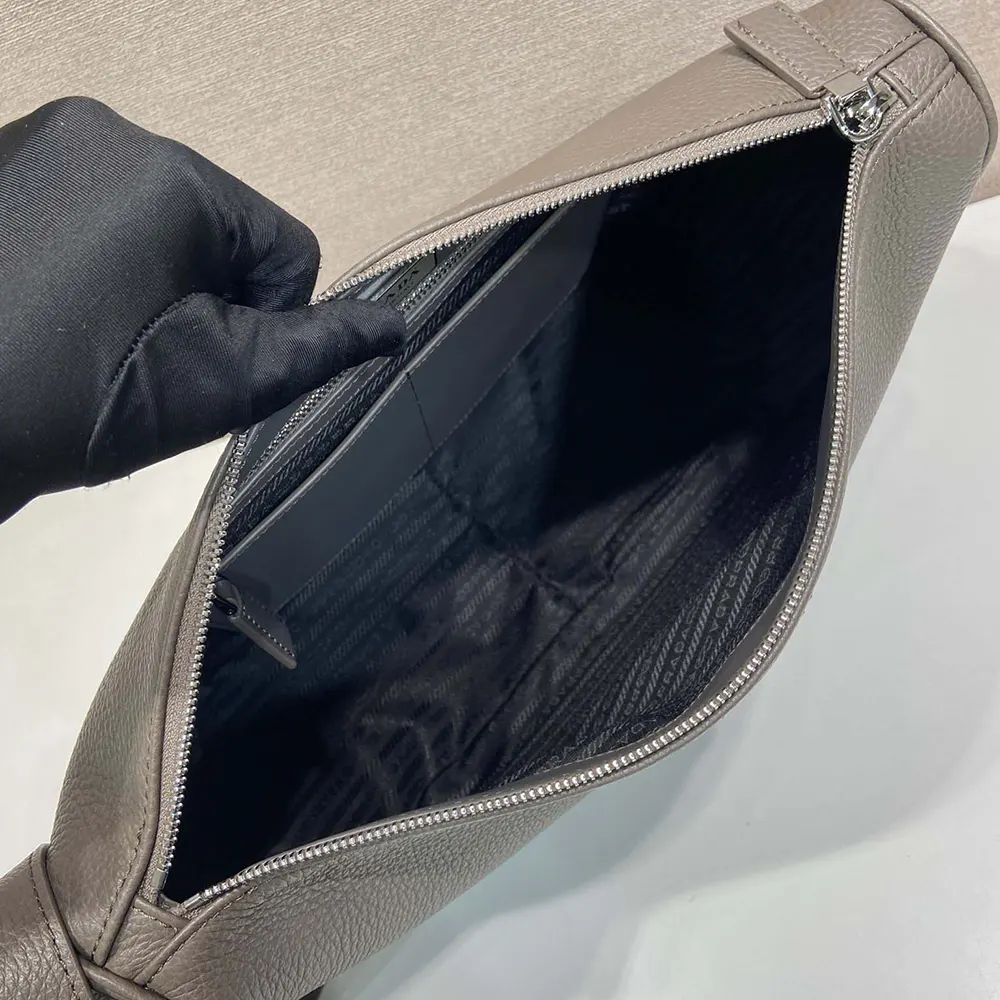 Prada Unisex Medium Leather Shoulder Bag-Gray - image 8