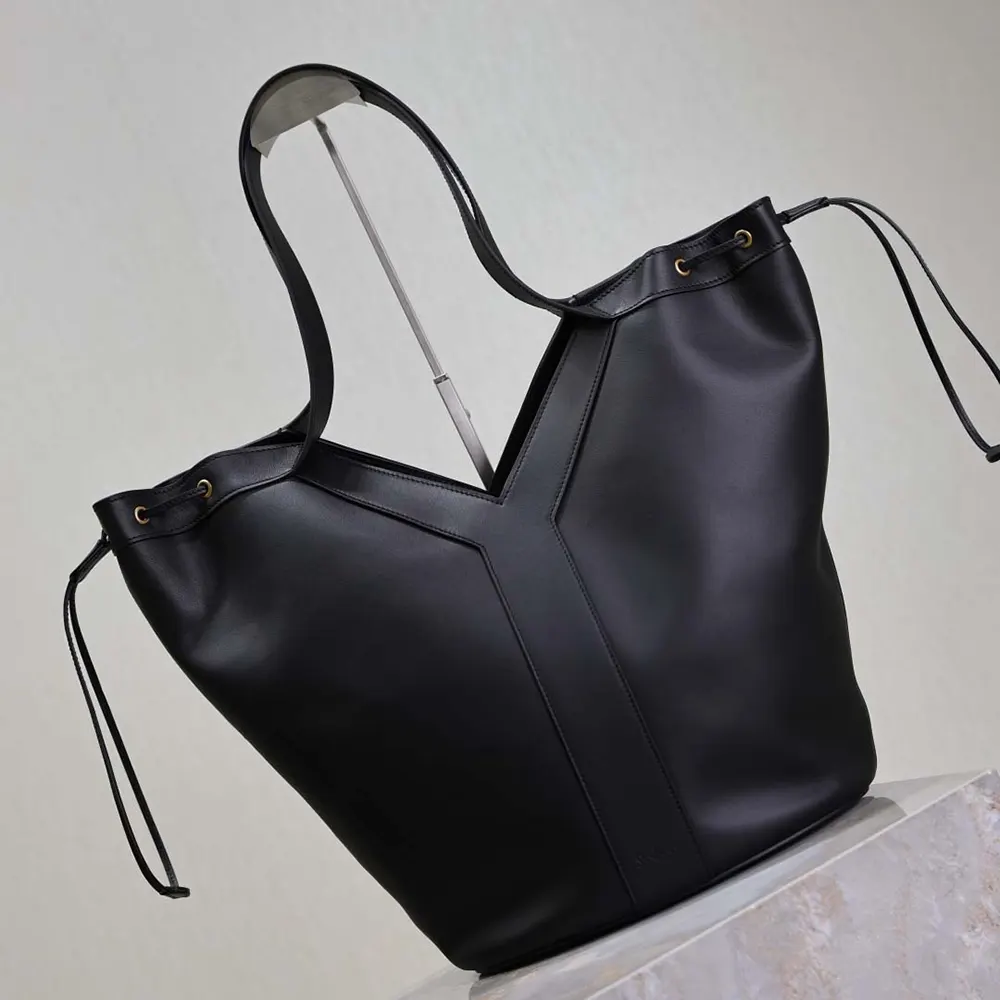 Side profile showing silhouette of Saint Laurent YSL Women Y Large Hobo