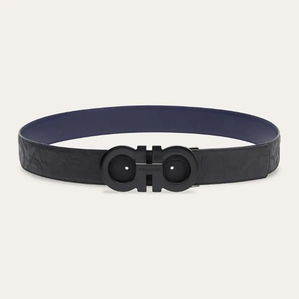 Front view of Salvatore Ferragamo Unisex Reversible and Adjustable Gancini Belt-Black with Gancini buckle