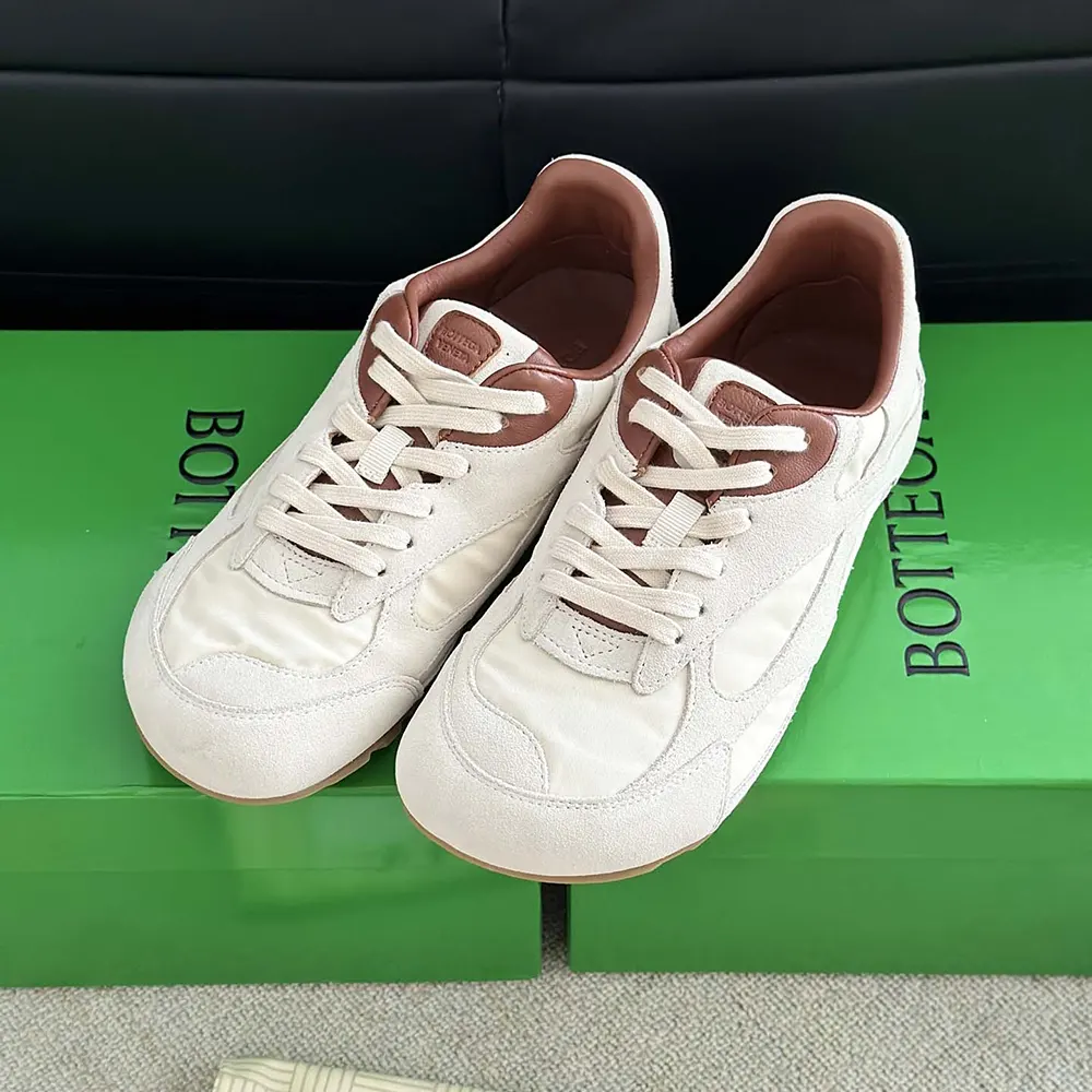 Bottega Veneta Unisex Orbit Flash Sneaker-Beige - image 5