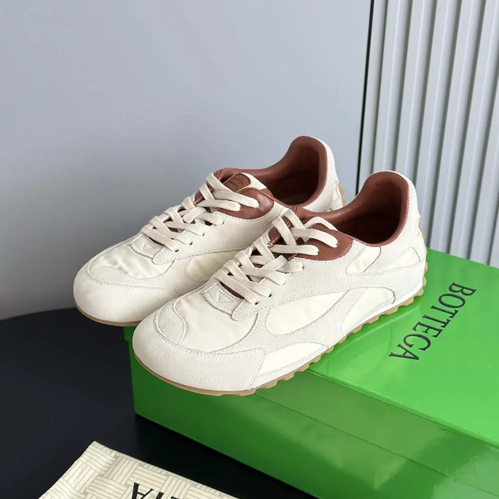 Bottega Veneta Unisex Orbit Flash Sneaker-Beige - image 7
