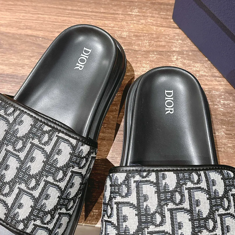Dior Unisex Aqua Sandal Beige and Black Dior Oblique Jacquard - image 9
