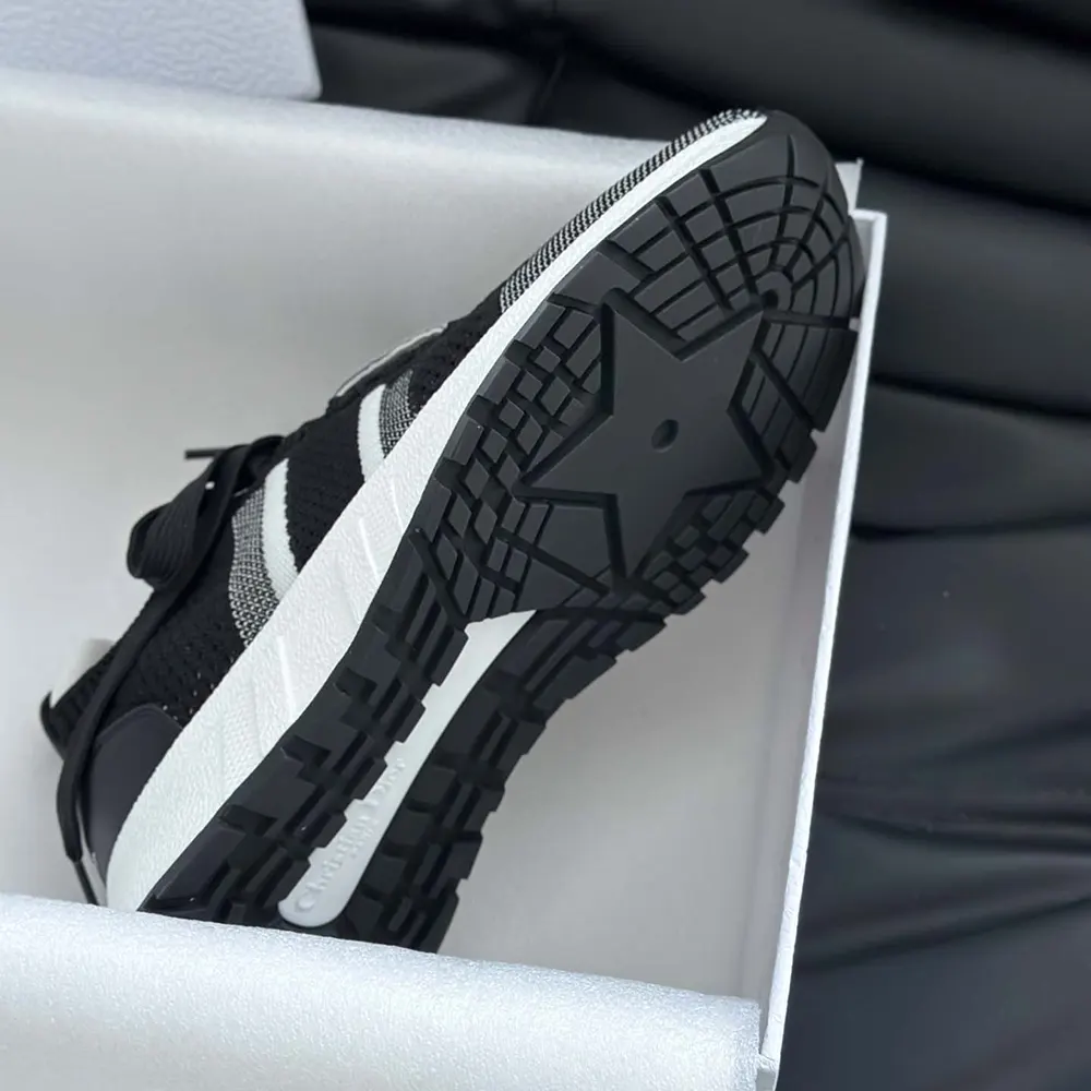 Dior Unisex Run’n’Dior Sneaker Black and White Technical Mesh - image 10