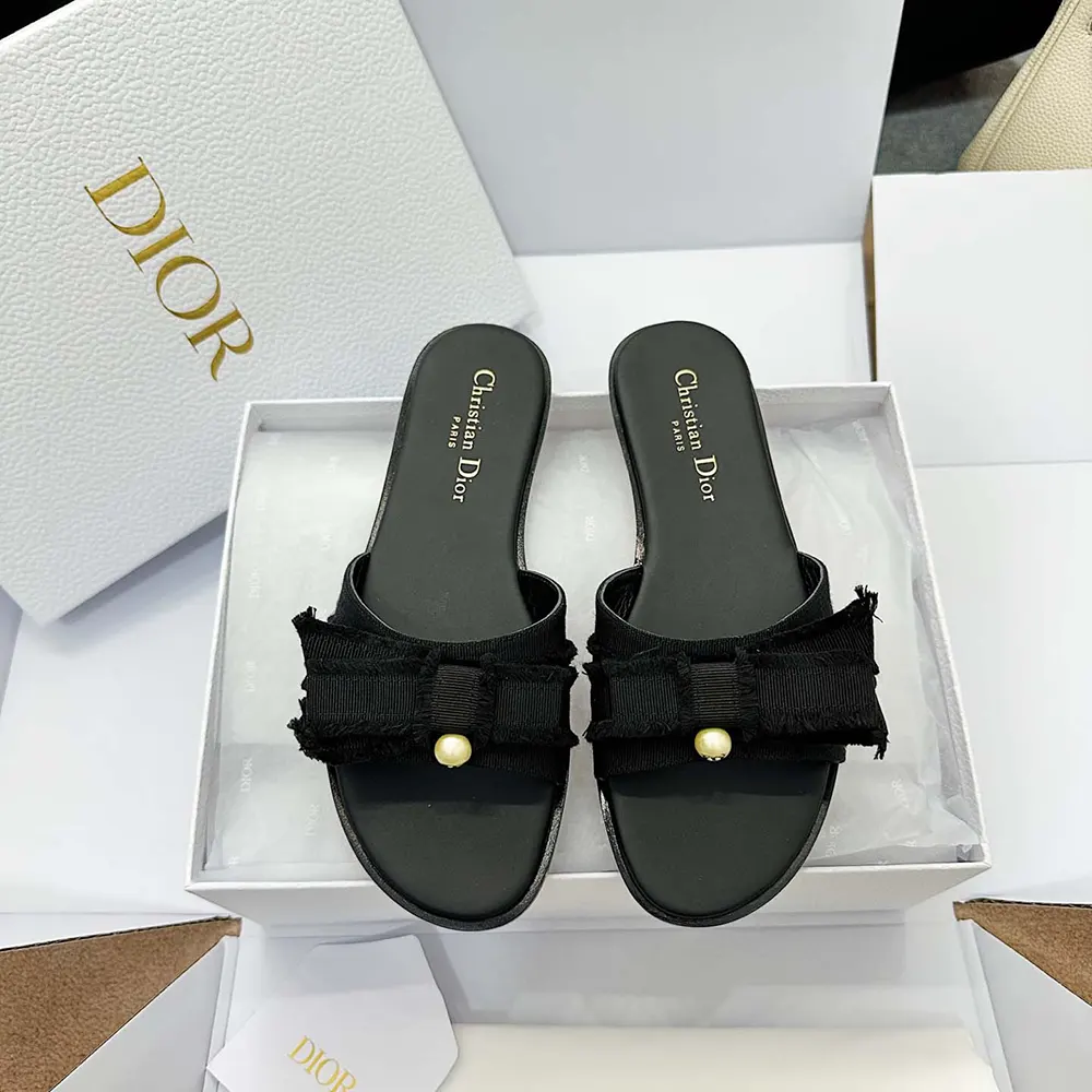 Close-up of fringed grosgrain detail on Dior Women Adiorable Slide