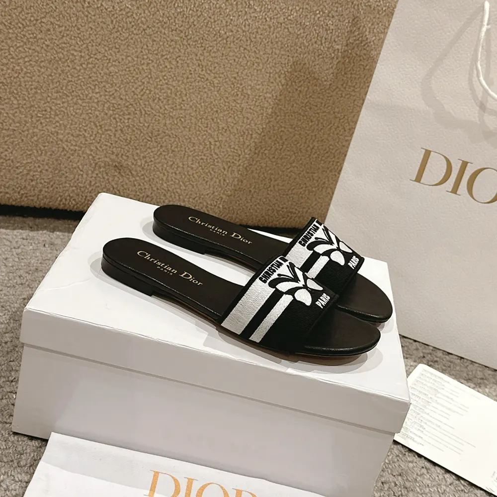 Top view showing open slide design of Dior Women Dway Slide Black