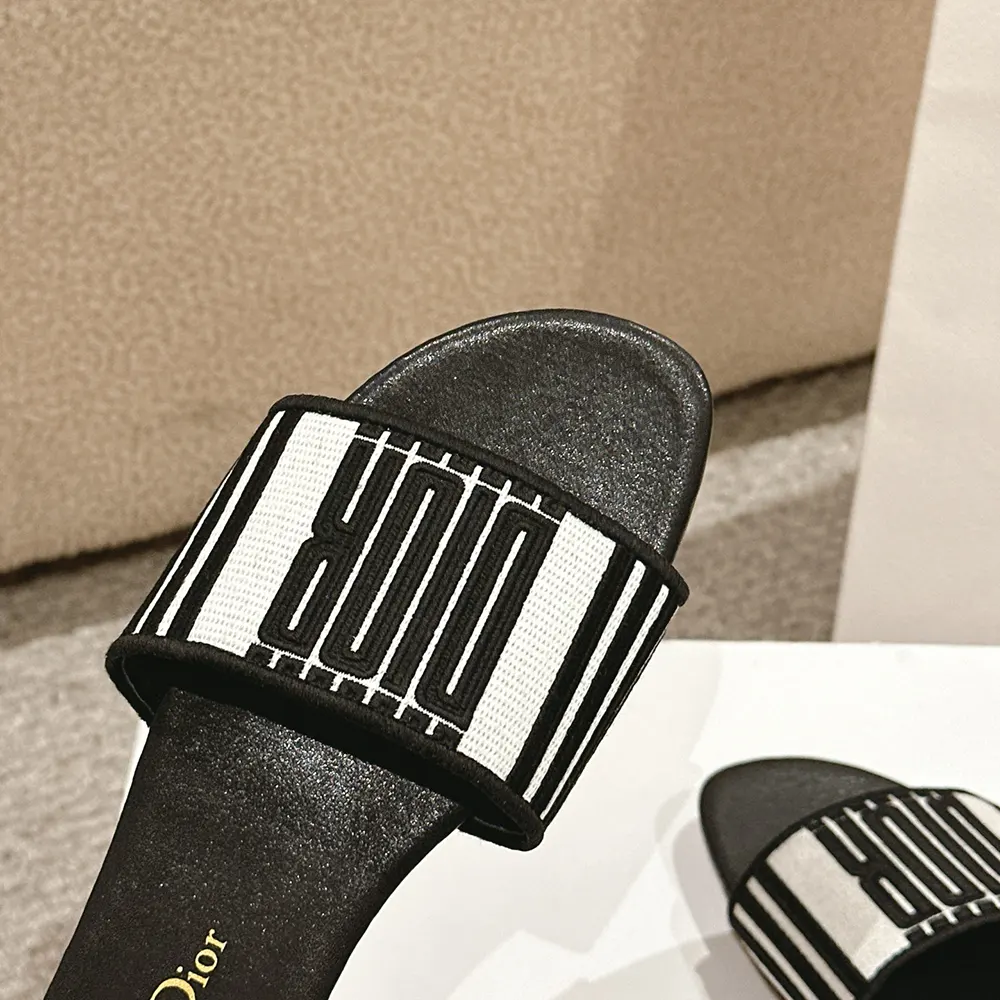 Dior Women Dway Slide Black and White Cotton Embroidered with Dior Graphique Motif - image 7