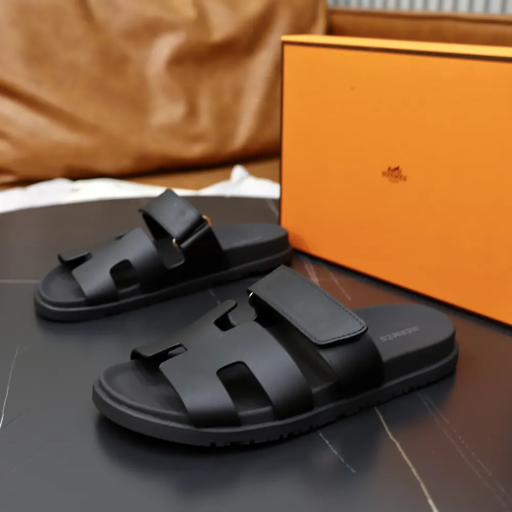 Hermes Unisex Chypre Sandal-Black H222100Zv02340 - image 5