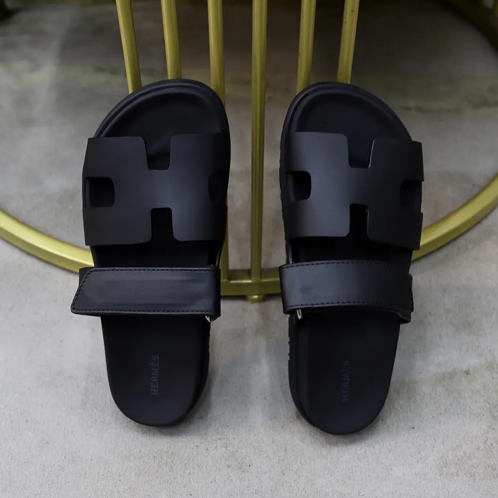 Hermes Unisex Chypre Sandal-Black H222100Zv02340 - image 7