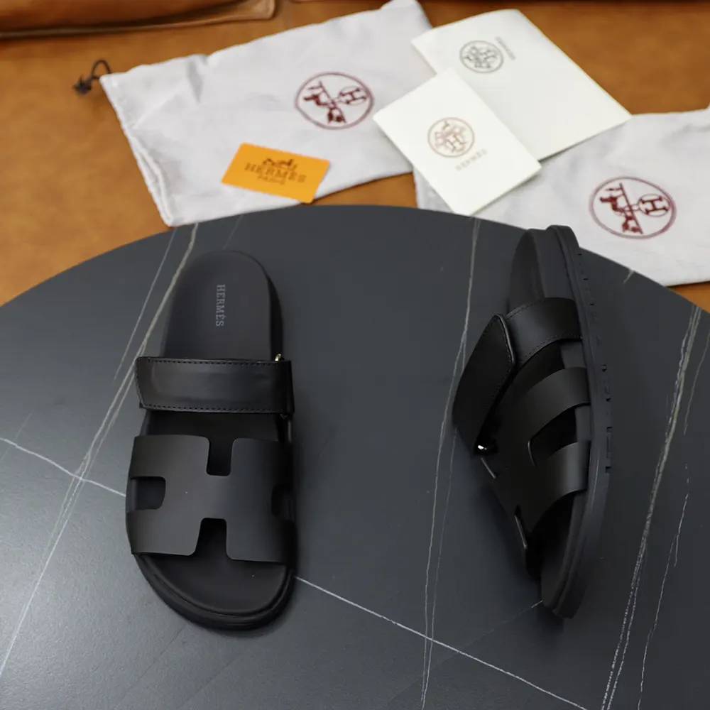 Hermes Unisex Chypre Sandal-Black H222100Zv02340 - image 6