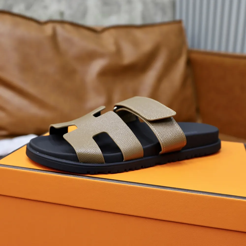Hermes Unisex Chypre Sandal-Dark Brown - image 9