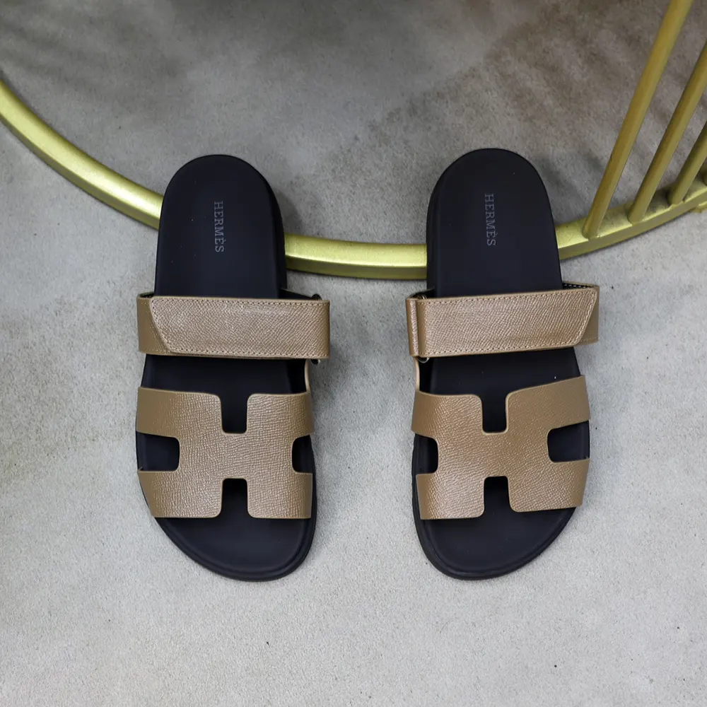Hermes Unisex Chypre Sandal-Dark Brown - image 5