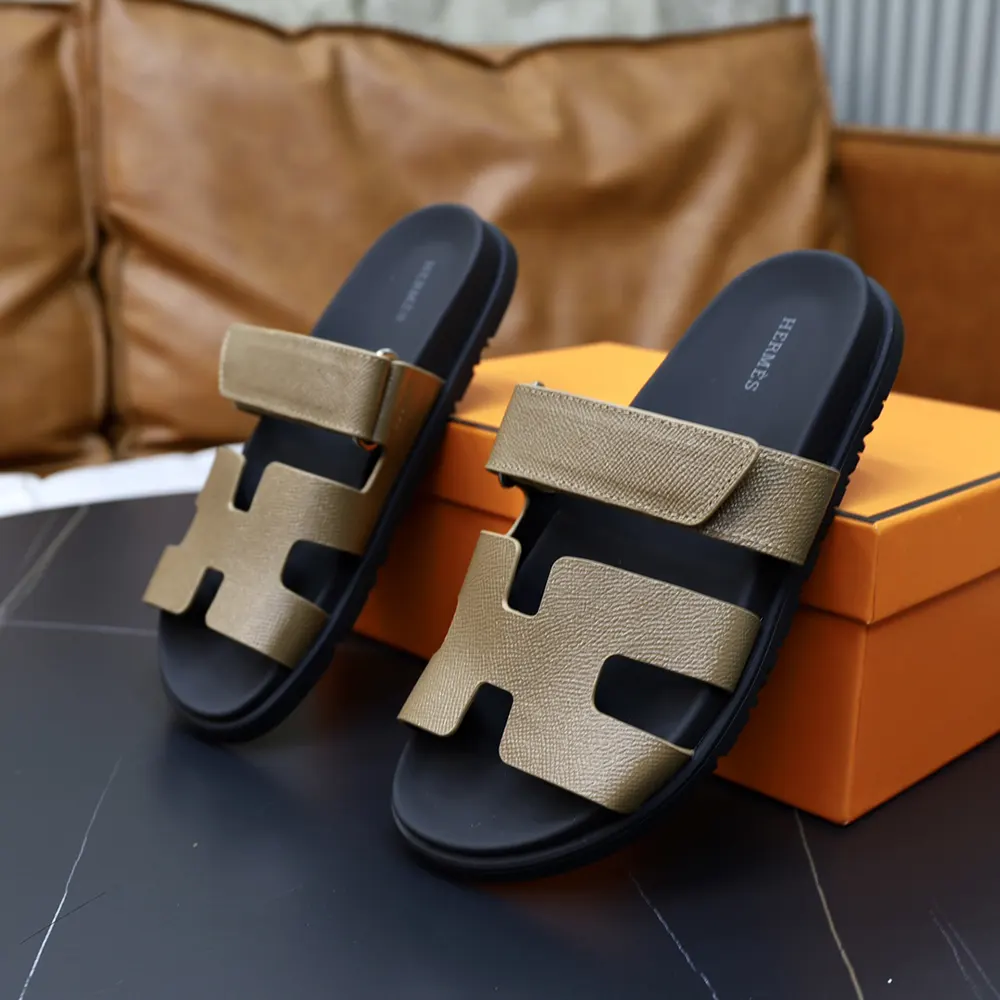 Hermes Unisex Chypre Sandal-Dark Brown - image 6