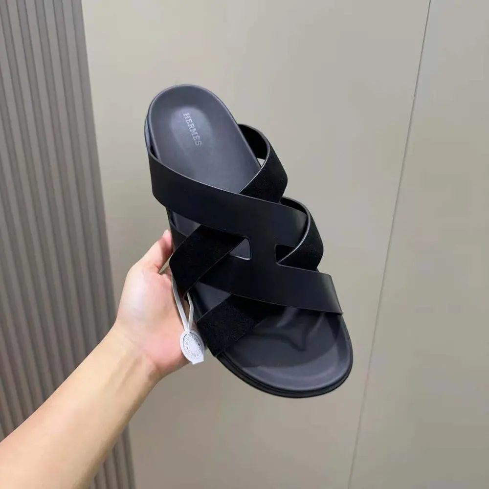 Hermes Unisex Kazimir Sandal-Black - image 7