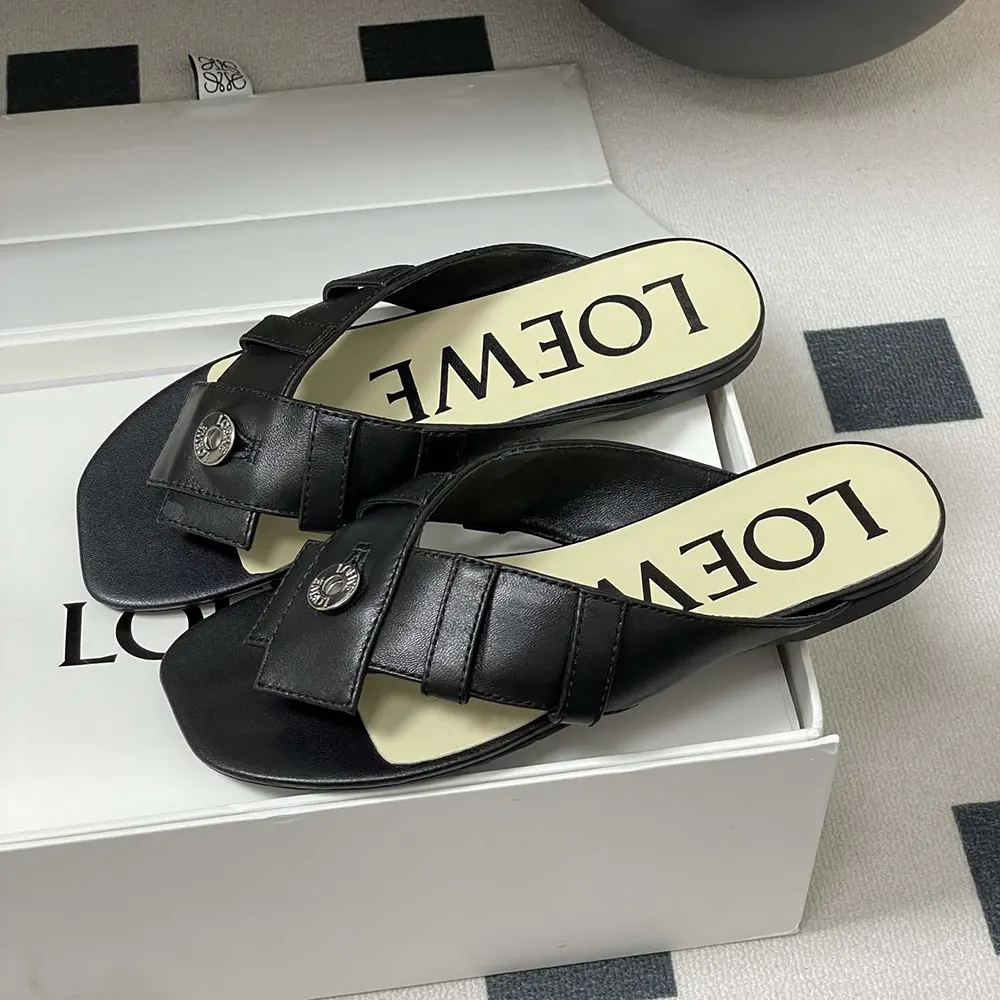 Loewe Women Toy Panta Toe Post Sandal in Lambskin-Black - image 6