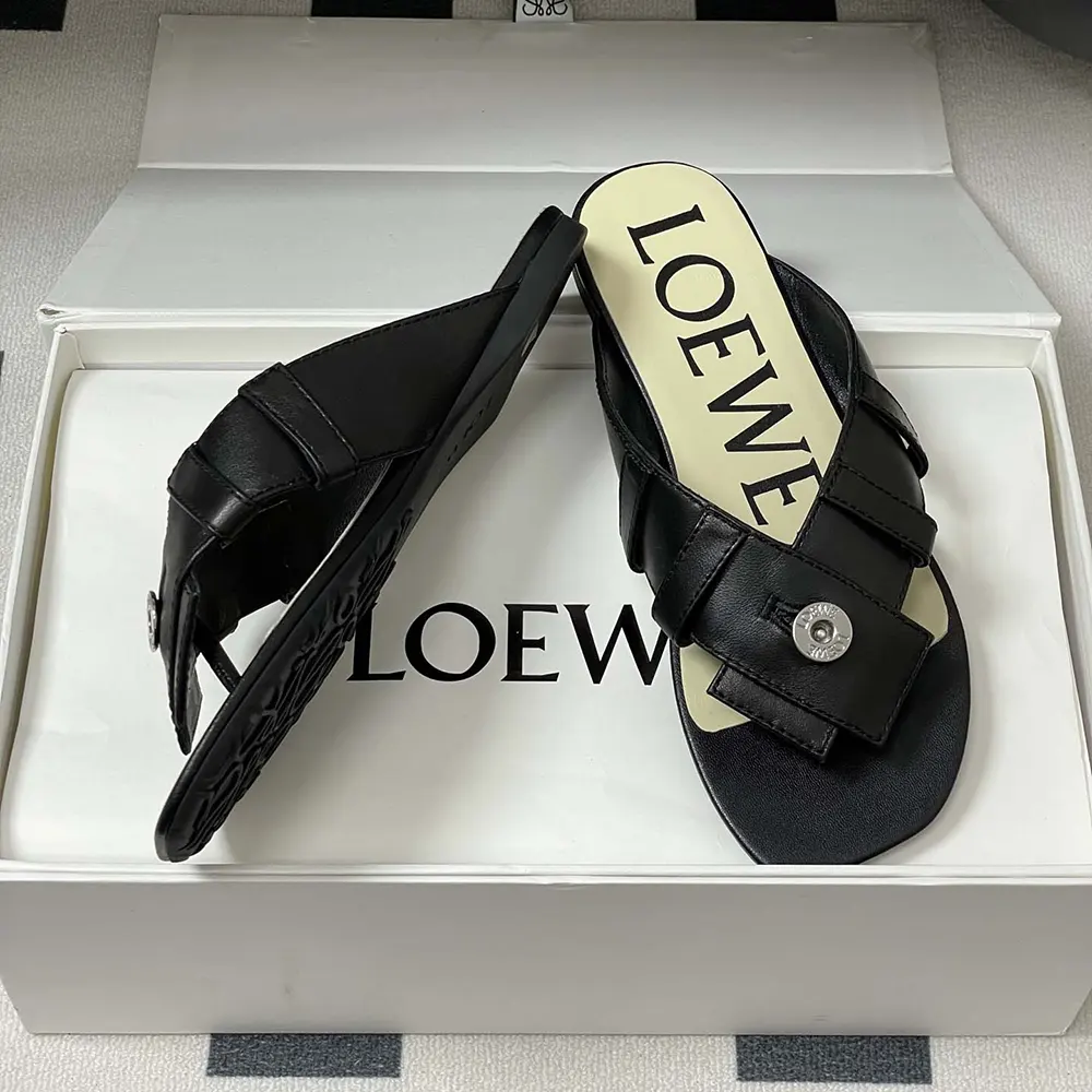 Loewe Women Toy Panta Toe Post Sandal in Lambskin-Black - image 7