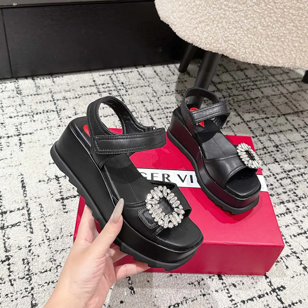 Roger Vivier Women Slidy Viv’ Wedge Sandals in Leather-Black - image 5